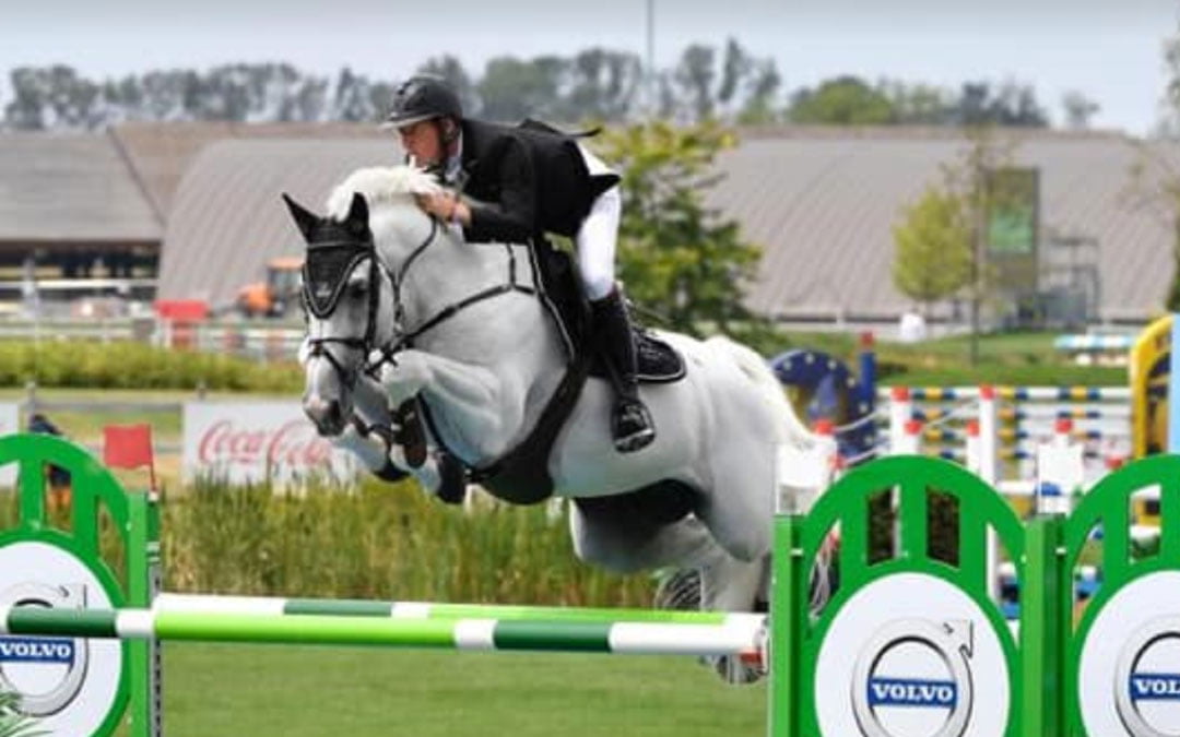 Alexander Butler wint met Chili B 1m50 op CSI4* Samorin