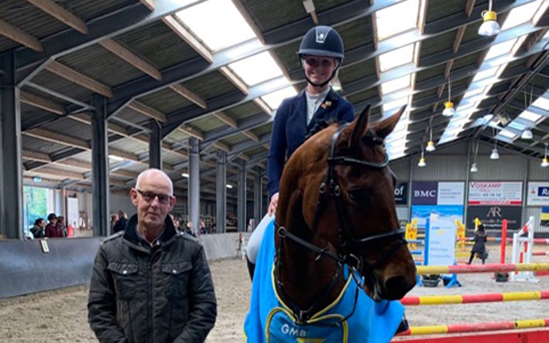 Amazones maken de dienst uit in GMB Jongepaardencompetitie