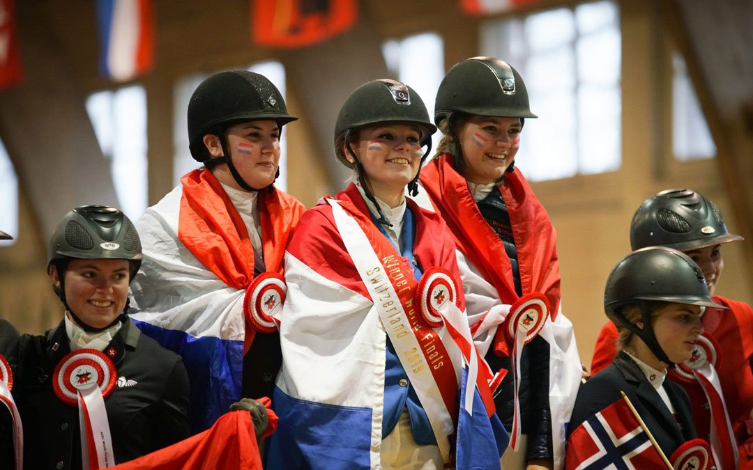 Wereldbekergoud voor Nederlandse studentenruiters