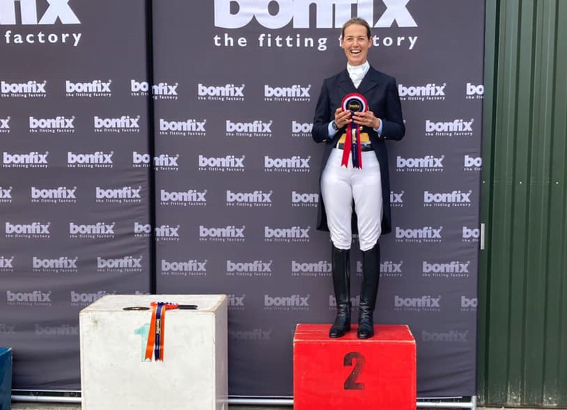 Petra van Esch verkoopt thuis gefokte GP-paard Fiji