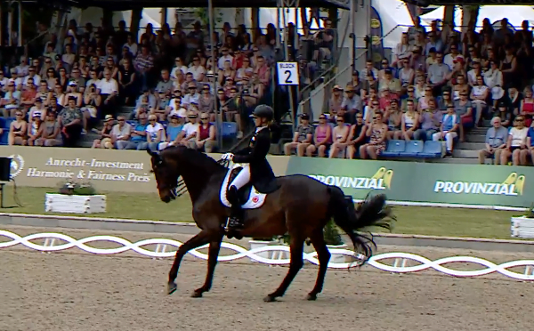 Jessica von Bredow Duits kampioen