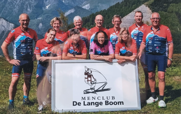 Menindoor Nijkerk in de startblokken