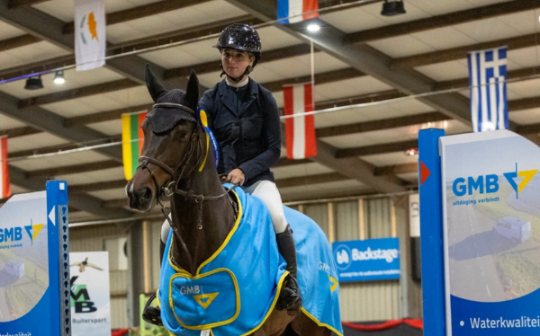 Maxi de Weert en Maud Wiefferink winnen in Luttenberg
