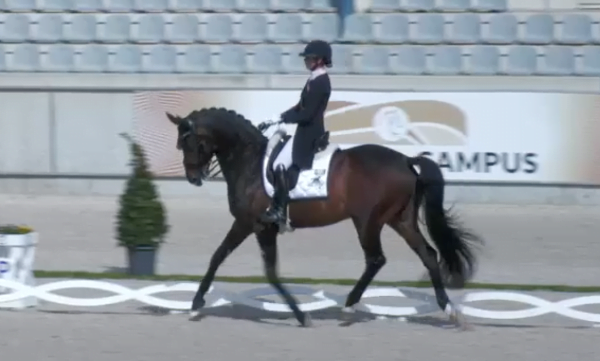 Dressuurteam bekend voor Parijs