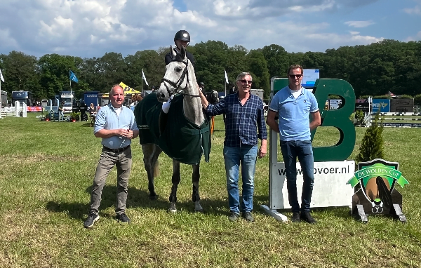 Lianne van den Akker en Wilfred Harke eerste winnaars De Wolden Cup 2024