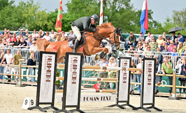 Albert Zoer wint CH Eext