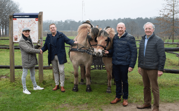 De Gloeiige nieuwste themaroute voor ruiters en menners