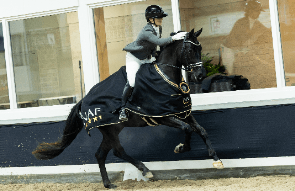 Wilma Salm wint met Pearl in Berlicum