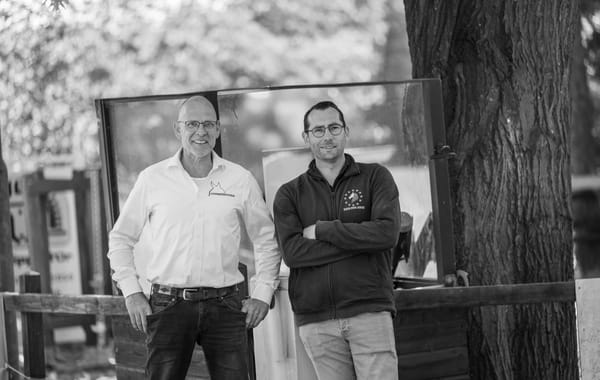 Olland.biz veilt 15 springpaarden